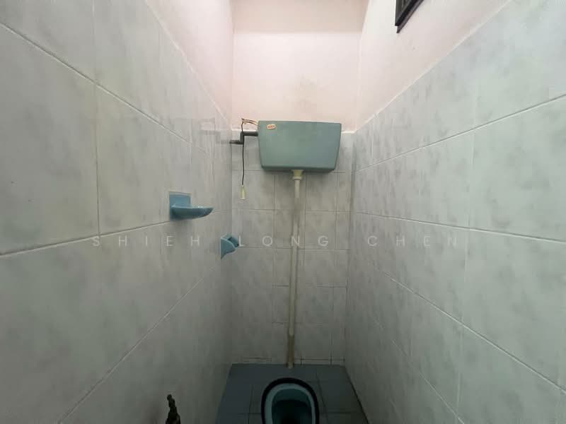 Rumah Teres 2 Tingkat untuk Dijual di Taman Megah (Pontian) - Shieh Long Chen - Bathroom - PropertyGuru.com.my