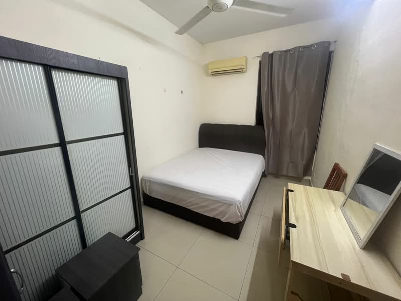 Kondominium untuk Disewa di Royal Domain Sri Putramas 2 - Leon Teh - Bedroom - PropertyGuru.com.my