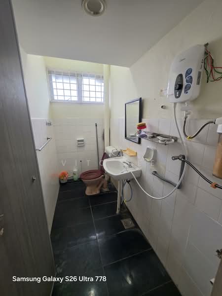 Pangsapuri untuk Disewa di Taman Malim Jaya - Vito Lee - Bathroom - PropertyGuru.com.my