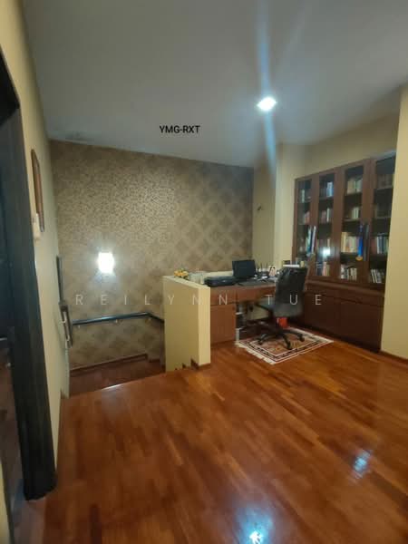 Semi-Detached House for Sale in Bandar Parklands (Klang) - Reilynn Tue - Study - PropertyGuru.com.my
