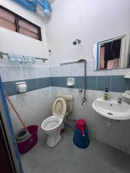 2-storey Terraced House for Sale in Taman Sri Pulai Perdana (Skudai) - Iden Tan - Bathroom - PropertyGuru.com.my