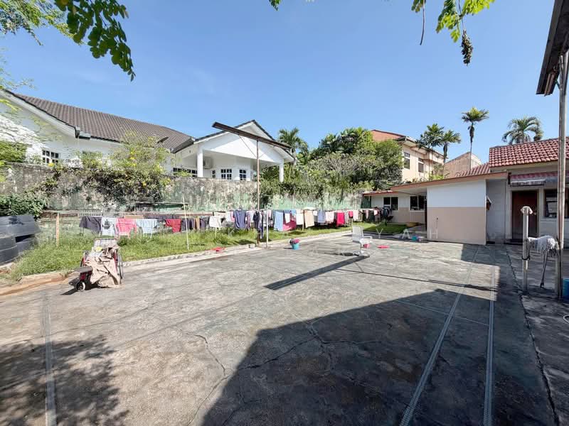 Bungalow for Sale in Petaling Jaya (Selangor) - SITI KHAIRIYAH JAAFAR - Exterior - PropertyGuru.com.my