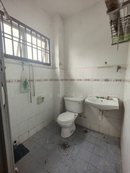 2-storey Terraced House for Sale in Bukit Indah (Iskandar Puteri (Nusajaya)) - Iden Tan - Bathroom - PropertyGuru.com.my