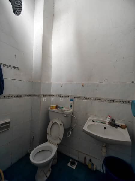 2-storey Terraced House for Sale in Bukit Indah (Iskandar Puteri (Nusajaya)) - Iden Tan - Bathroom - PropertyGuru.com.my