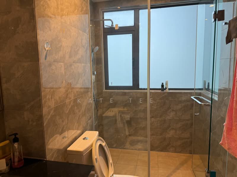 Service Residence for Sale at R&F Princess Cove Phase 1 - Kate Tee - Bathroom - PropertyGuru.com.my