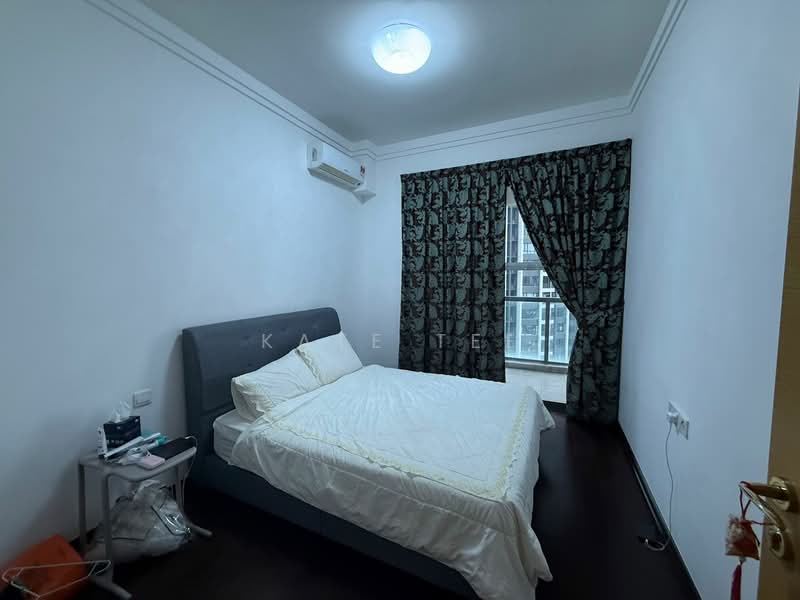 Service Residence for Sale at R&F Princess Cove Phase 1 - Kate Tee - Bedroom - PropertyGuru.com.my