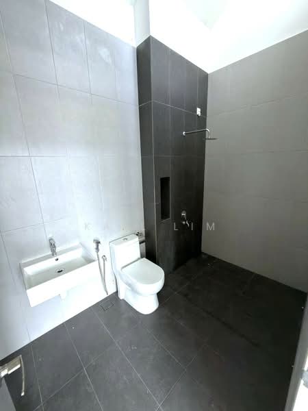 2-storey Terraced House for Sale in Setia Eco Cascadia (Tebrau) - Karl Lim - Bathroom - PropertyGuru.com.my