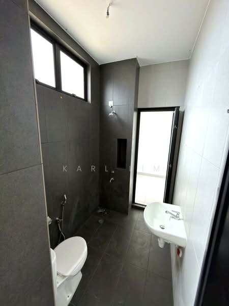 2-storey Terraced House for Sale in Setia Eco Cascadia (Tebrau) - Karl Lim - Bathroom - PropertyGuru.com.my