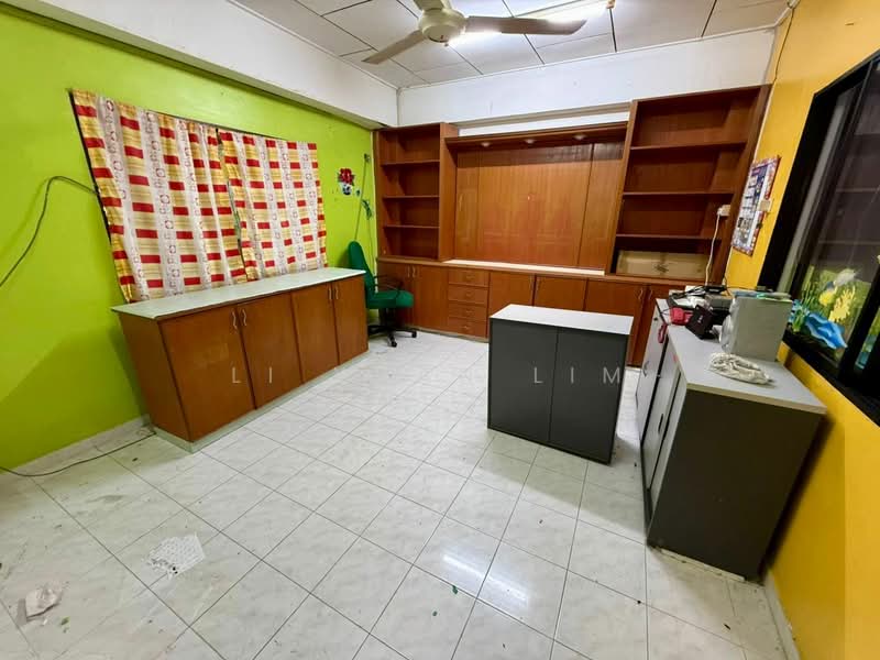 Rumah Teres 1 Tingkat untuk Dijual di Taman Malim Jaya (Bachang) - Li Xuan Lim - Study - PropertyGuru.com.my