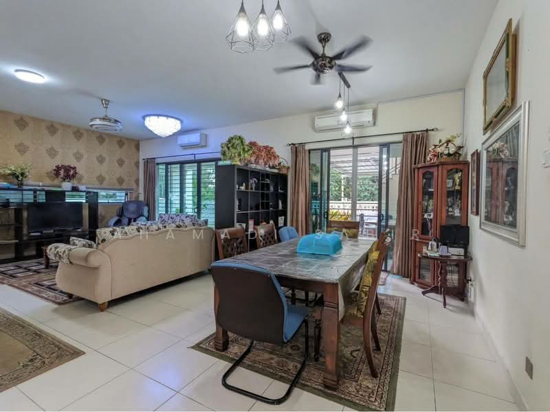 Rumah Teres 2 Tingkat untuk Dijual di Shah Alam (Selangor) - Ahamadi Sabir - Living Room - PropertyGuru.com.my