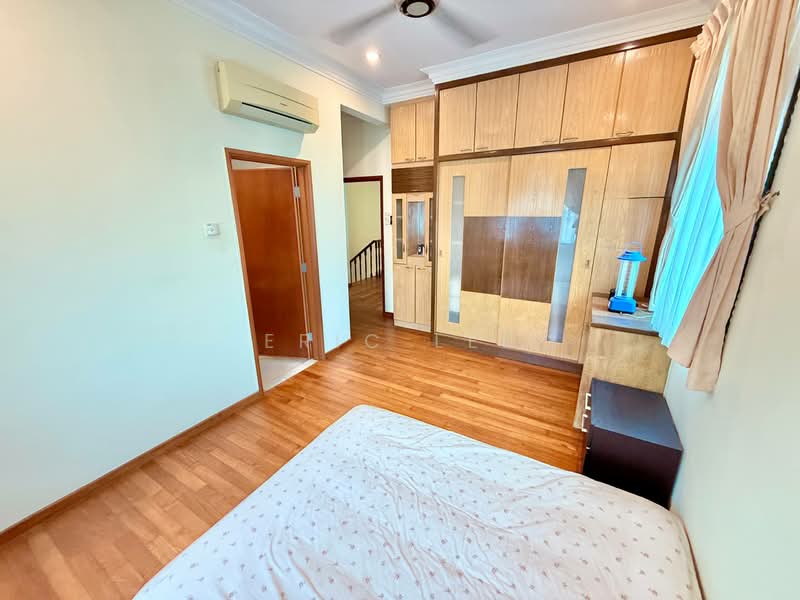 Rumah Berkembar untuk Dijual di Taman Sutera (Johor Bahru) - Eric Lee - Bedroom - PropertyGuru.com.my