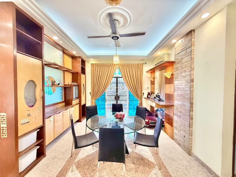 Rumah Berkembar untuk Dijual di Taman Sutera (Johor Bahru) - Eric Lee - Dining Room - PropertyGuru.com.my