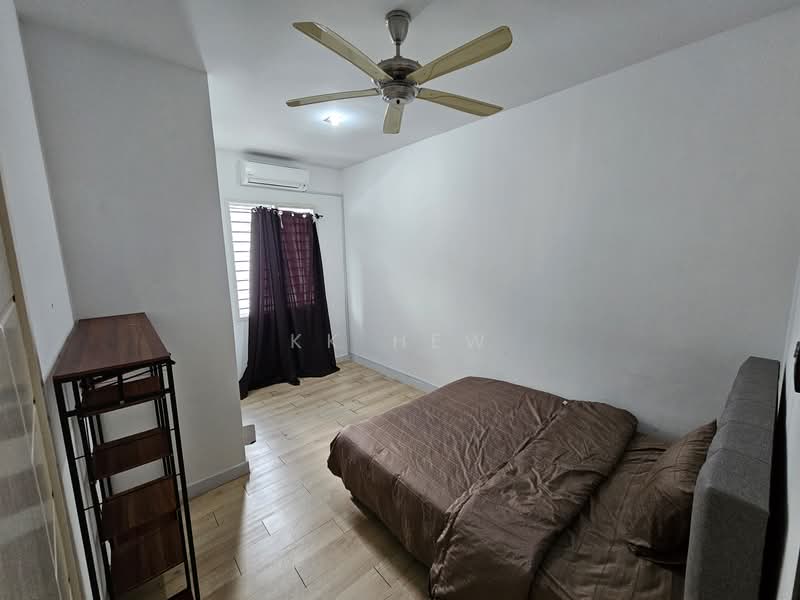 Rumah Teres 3 Tingkat untuk Disewa di Semenyih (Selangor) - KK HEW - Bedroom - PropertyGuru.com.my
