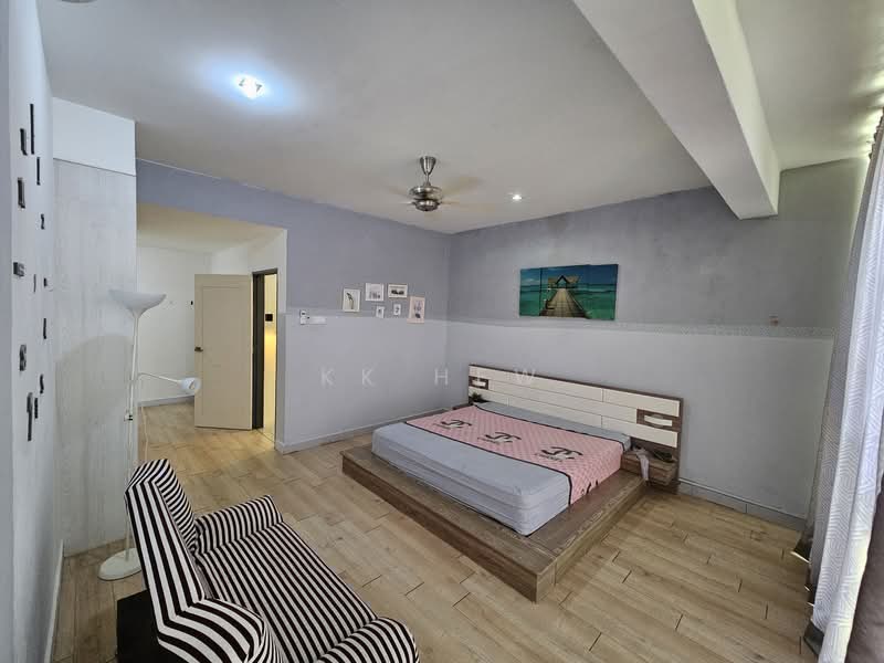 Rumah Teres 3 Tingkat untuk Disewa di Semenyih (Selangor) - KK HEW - Bedroom - PropertyGuru.com.my