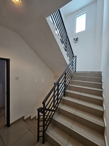 Rumah Teres 3 Tingkat untuk Disewa di Semenyih (Selangor) - KK HEW - Interior - PropertyGuru.com.my
