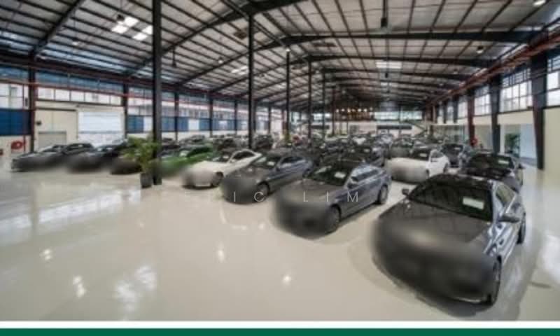 Factory for Rent in Taman Perindustrian Kinrara (Bandar Kinrara) - Eric Lim - Car Park - PropertyGuru.com.my