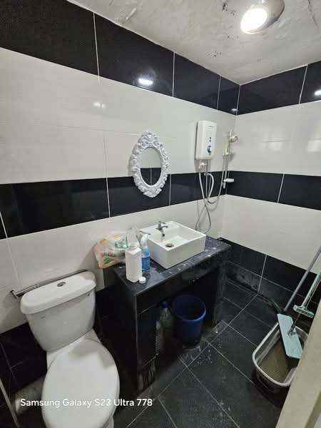 Office for Rent in Taman Malim Jaya (Bachang) - Vito Lee - Bathroom - PropertyGuru.com.my
