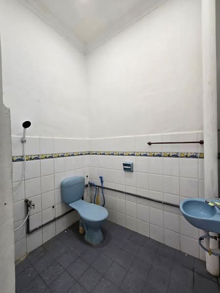 2-storey Terraced House for Sale in Taman Sentosa (Johor Bahru) - Reny Hee - Bathroom - PropertyGuru.com.my