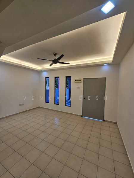 1-storey Terraced House for Sale in Taman Scientex Pasir Gudang (Pasir Gudang) - Venkat Desh - Living Room - PropertyGuru.com.my