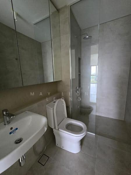 Kediaman Servis untuk Dijual di Jendela Residences - May Leong - Bathroom - PropertyGuru.com.my