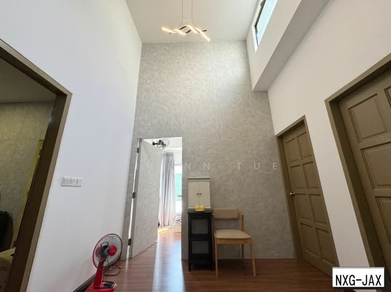 2-storey Terraced House for Sale in Setia Utama (Setia Alam) - Reilynn Tue - Entrance - PropertyGuru.com.my