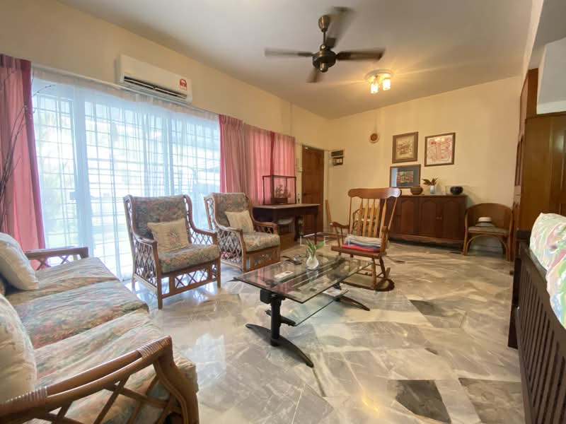 2-storey Terraced House for Sale in Ampang Jaya (Ampang) - Max Lee - Living Room - PropertyGuru.com.my