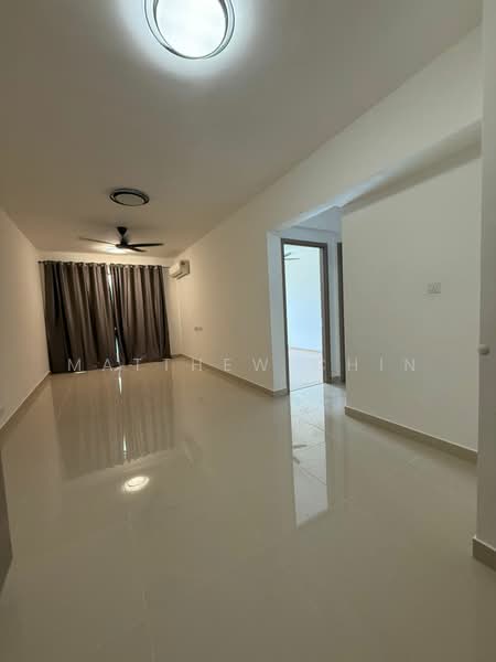 Servis Apartment untuk Disewa di Baron Residence @ Lake City - Matthew Chin - Living Room - PropertyGuru.com.my