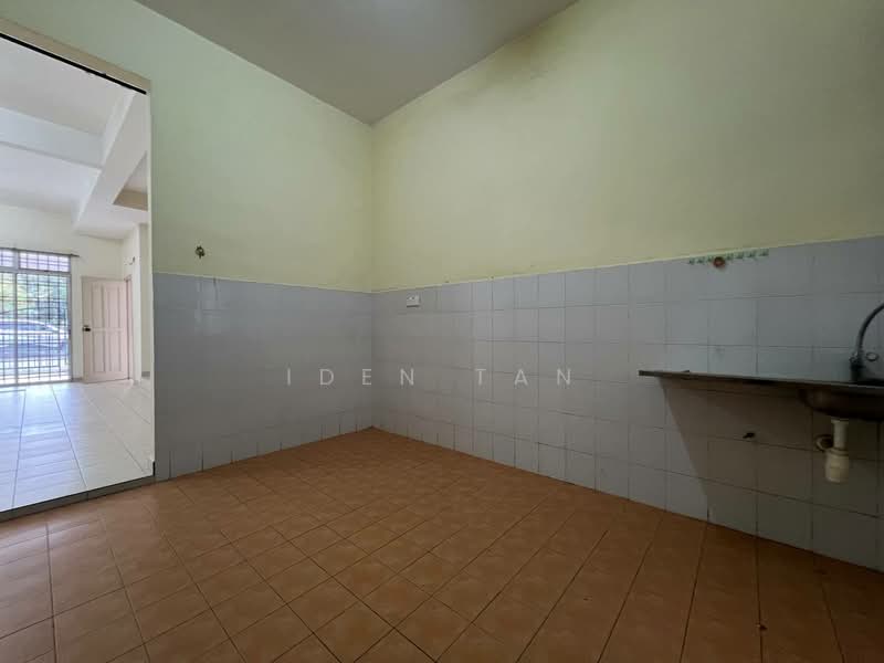 Rumah Teres 2 Tingkat untuk Dijual di Kangkar Pulai (Skudai) - Iden Tan - Kitchen - PropertyGuru.com.my