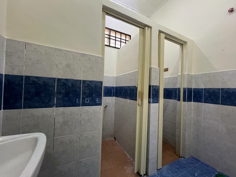Rumah Teres 2 Tingkat untuk Dijual di Kangkar Pulai (Skudai) - Iden Tan - Bathroom - PropertyGuru.com.my