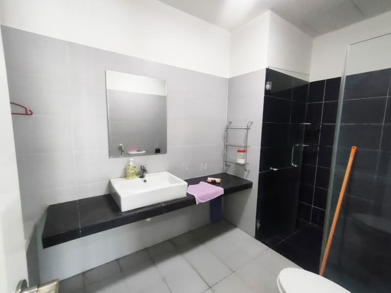 Condominium for Sale at X2 Residency - Hann . - Bathroom 1 - PropertyGuru.com.my