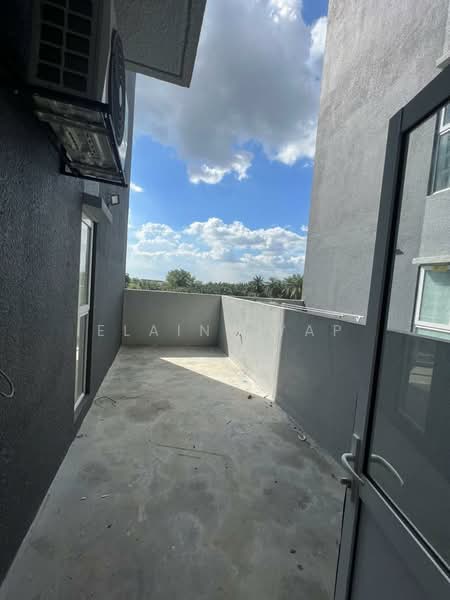 Servis Apartment untuk Disewa di Residensi Rimbun @ Canopy Hills - Elaine Yap - Balcony - PropertyGuru.com.my