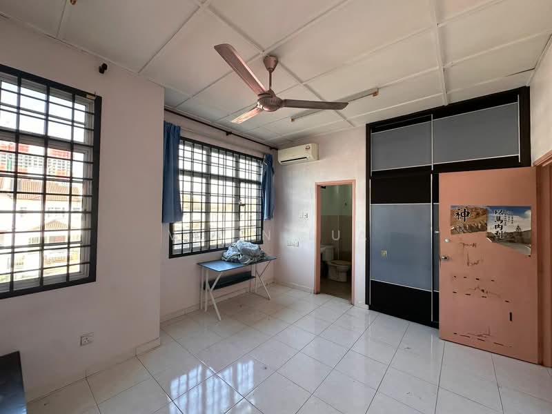 2-storey Terraced House for Sale in Taman Setia Indah (Tebrau) - Vlien Lua - PropertyGuru.com.my