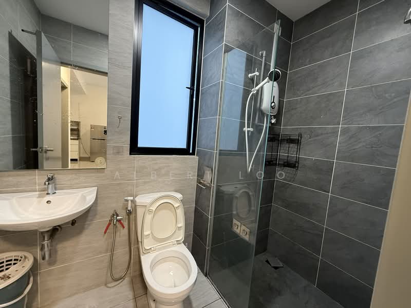 Servis Apartment untuk Disewa di Utropolis Urbano - Albert Loo - Bathroom - PropertyGuru.com.my
