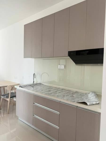 Servis Apartment untuk Disewa di Baron Residence @ Lake City - Matthew Chin - Kitchen - PropertyGuru.com.my