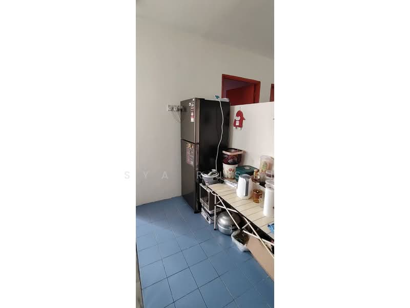 Pangsapuri untuk Disewa di Teratai Apartment - Sya Rusli - Kitchen - PropertyGuru.com.my