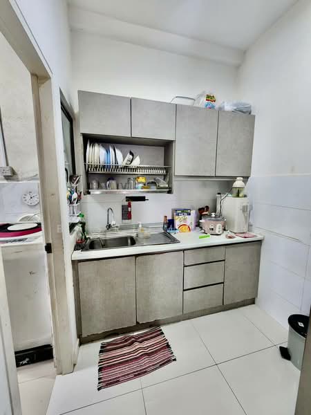 Servis Apartment untuk Disewa di Seasons Garden Residences - Basri Munir - Kitchen - PropertyGuru.com.my