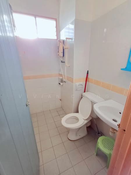 Condominium for Sale at Vistaria Condominium - Vivian Chang - Bathroom - PropertyGuru.com.my