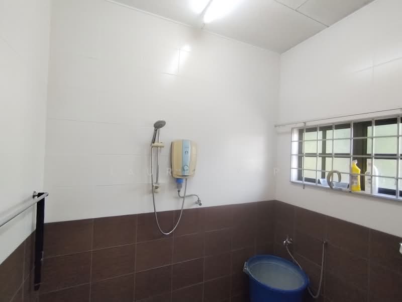 2-storey Terraced House for Sale in Taman Melaka Baru (Batu Berendam) - Lauren Yap - Bathroom - PropertyGuru.com.my