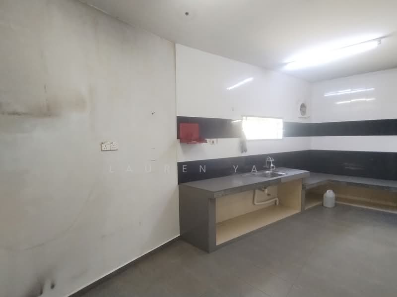 2-storey Terraced House for Sale in Taman Melaka Baru (Batu Berendam) - Lauren Yap - Kitchen - PropertyGuru.com.my