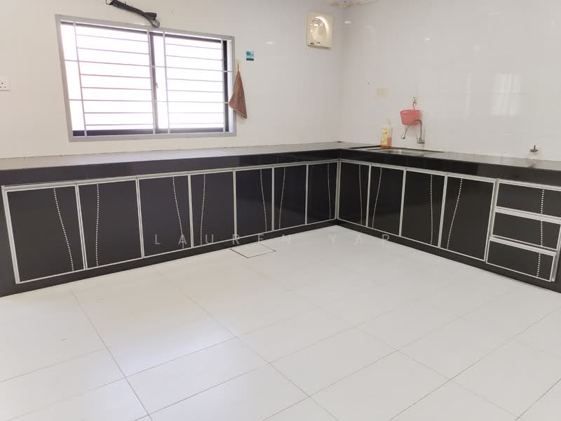 2-storey Terraced House for Sale in Taman Melaka Baru (Batu Berendam) - Lauren Yap - Kitchen - PropertyGuru.com.my