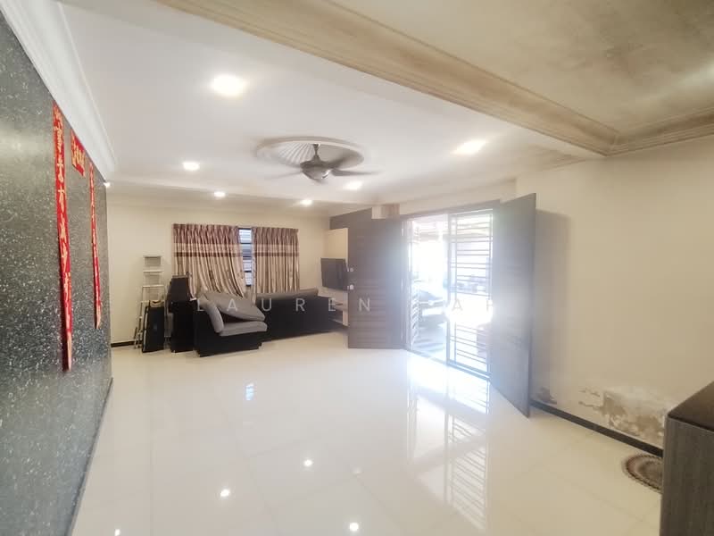 2-storey Terraced House for Sale in Taman Melaka Baru (Batu Berendam) - Lauren Yap - Living Room - PropertyGuru.com.my