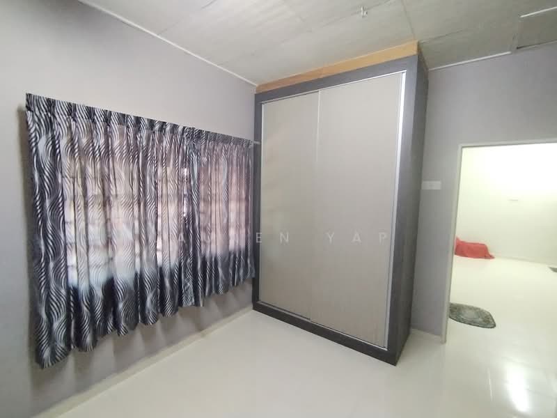 2-storey Terraced House for Sale in Taman Melaka Baru (Batu Berendam) - Lauren Yap - Bedroom - PropertyGuru.com.my