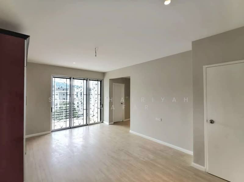 2.5-storey Terraced House for Sale in Sunway Alam Suria (Shah Alam) - SITI KHAIRIYAH JAAFAR - Living Room - PropertyGuru.com.my