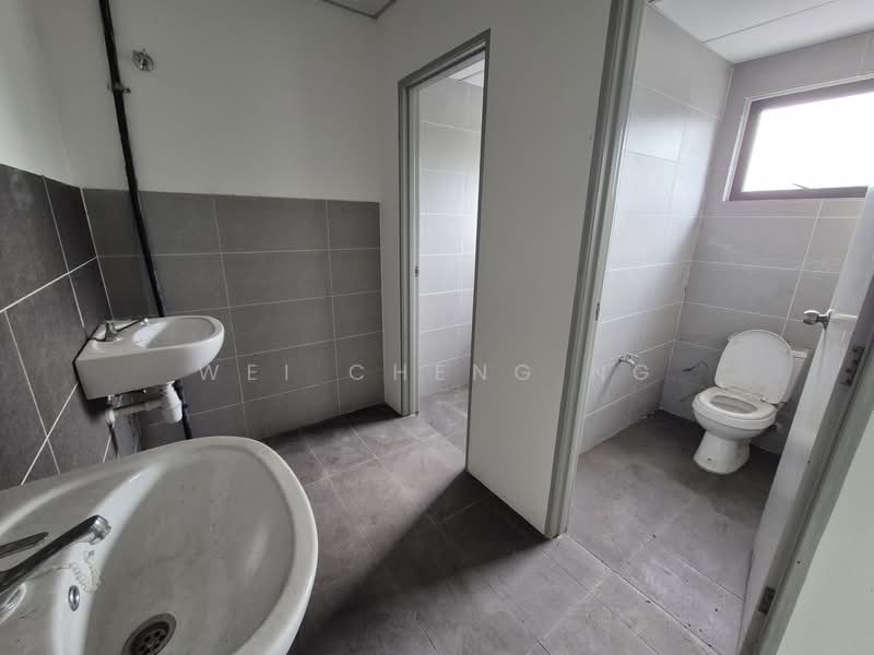 Banglo Komersial untuk Dijual di Kapar (Selangor) - Wei Cheng Ng - Bathroom - PropertyGuru.com.my