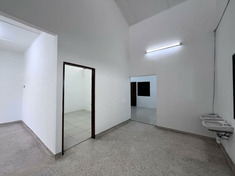 Rumah Teres 1 Tingkat untuk Dijual di Taman Malim Jaya (Bachang) - Woon . - PropertyGuru.com.my