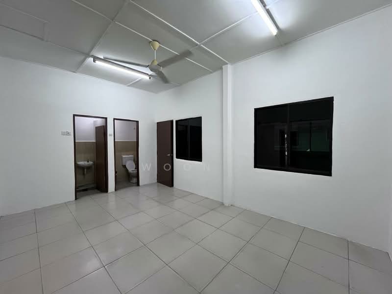 Rumah Teres 1 Tingkat untuk Dijual di Taman Malim Jaya (Bachang) - Woon . - Bathroom - PropertyGuru.com.my