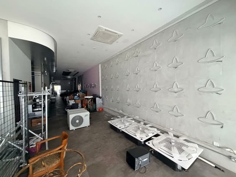 Shop for Rent in Bandar Baru Permas Jaya (Permas Jaya) - Kai Ni - Interior - PropertyGuru.com.my