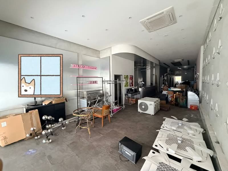 Shop for Rent in Bandar Baru Permas Jaya (Permas Jaya) - Kai Ni - Interior - PropertyGuru.com.my