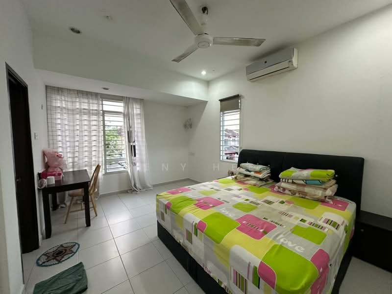 Rumah Teres 2 Tingkat untuk Dijual di Taman Setia Indah (Tebrau) - Reny Hee - PropertyGuru.com.my