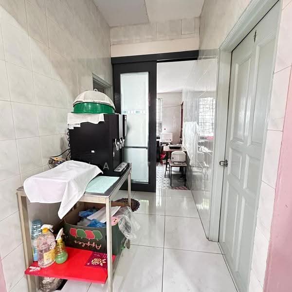 Rumah Teres 1-Tingkat untuk Dijual di Johor Bahru (Johor) - Sharon Ng - Corridor - PropertyGuru.com.my